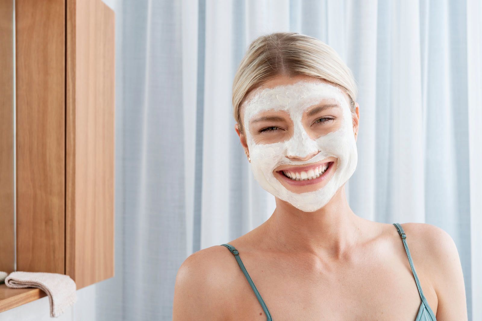 Brightening Marine Mineral Mask