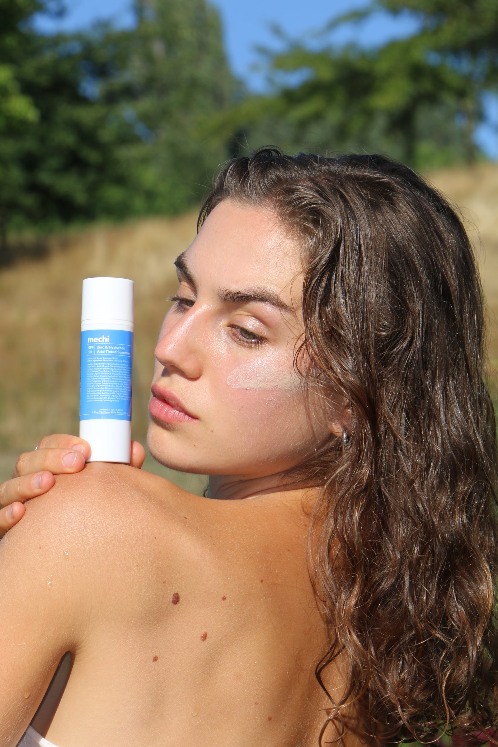 Zinc & Hyaluronic Facial Sunscreen SPF 50 | Slightly Tinted